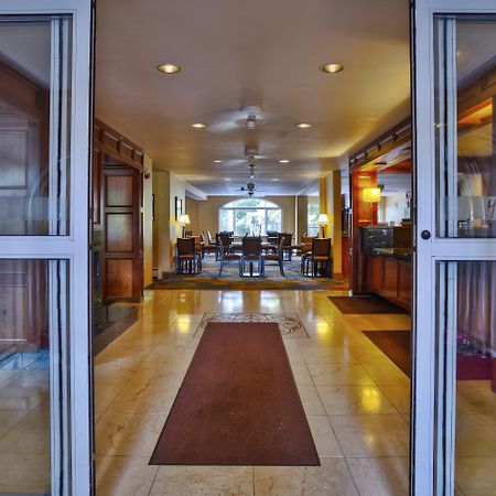 Holiday Inn Express Mackinaw City By Ihg Екстериор снимка