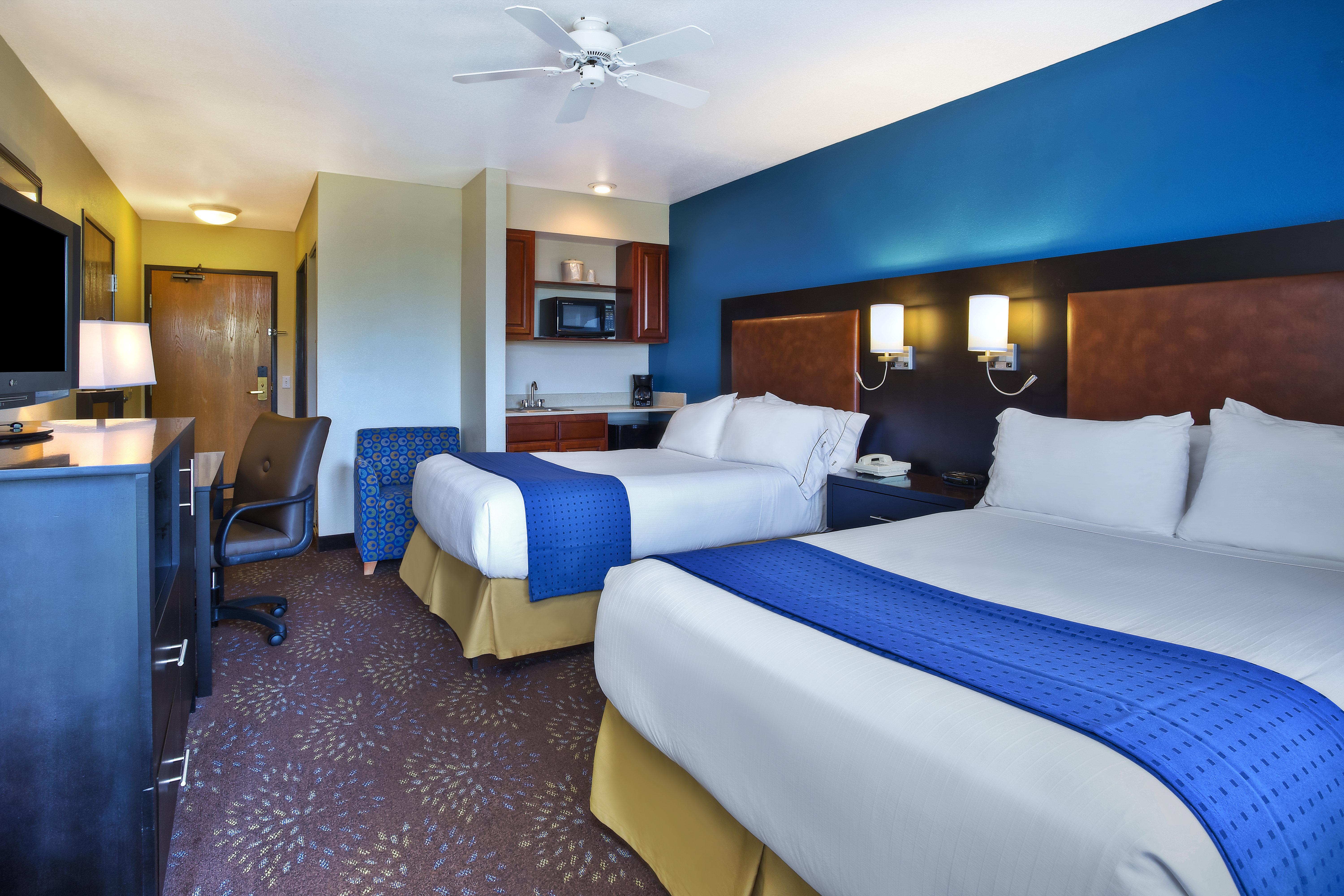Holiday Inn Express Mackinaw City By Ihg Екстериор снимка